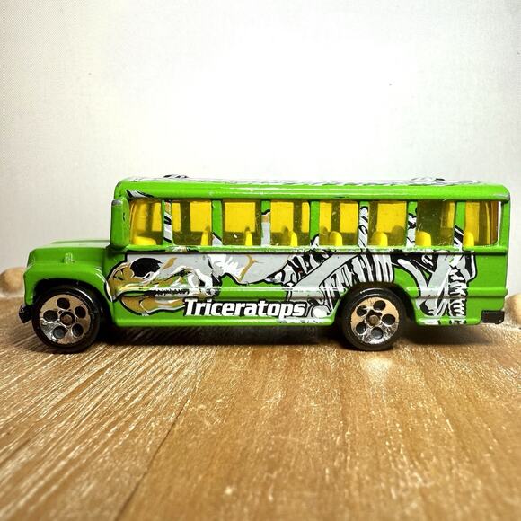 Hot Wheels Wind Splitter Corvette Bus Matchbox Audi Avis Peugeot Quasar Lot 6 - Picture 4 of 16